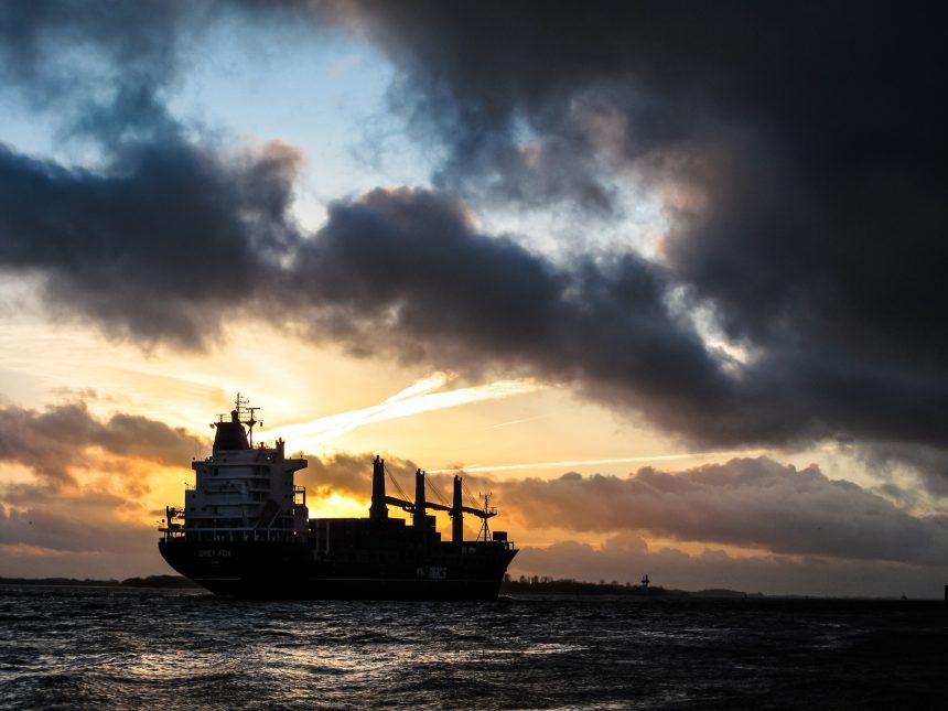 Ölbestände in den USA sorgen für kräftigen Preissprung – US Ölimporte auf neuem Tiefstand