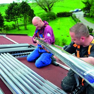 Preisverfall bei Solarmodulen – auch die Qualität leidet – Heizöl etwas günstiger