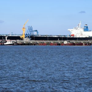 Auf und Ab an der Ölbörse – USA beschlagnahmen Öltanker vor Venezuela – Heizöl etwas günstiger