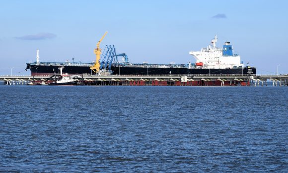 Auf und Ab an der Ölbörse – USA beschlagnahmen Öltanker vor Venezuela – Heizöl etwas günstiger