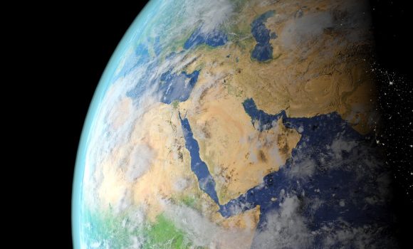 Saudi-Arabien im Fadenkreuz – Pipelineausfall sorgt für neue Preisspitzen Saudi-Arabien im Fadenkreuz – Pipelineausfall sorgt für neue Preisspitzen